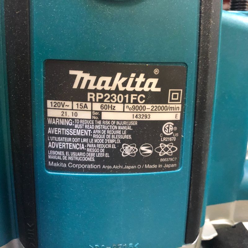 Photo 6 of Makita RP2301FC 3-1/4 HP* Plunge Router, with Variable Speed
