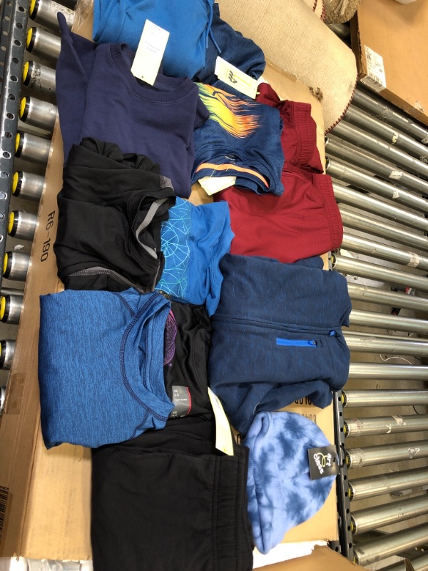 Photo 1 of BOX LOT TARGET KIDS CLOTHING, VERIOUS SIZES AND CLOTHES. 13 ITEMS FROM 8-22$ EA.