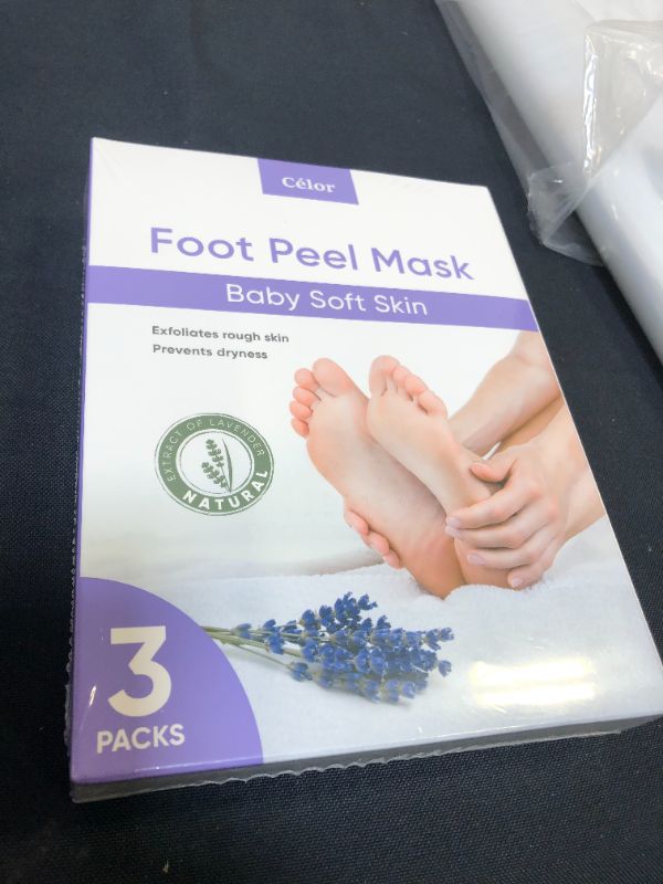 Photo 2 of ??Foot Peel Mask (3 Pairs) - Foot Mask for Baby soft skin - Remove Dead Skin | Foot Spa Foot Care for women Peel Mask with Lavender and Aloe Vera Gel for Men and Women Feet Peeling Mask Exfoliating