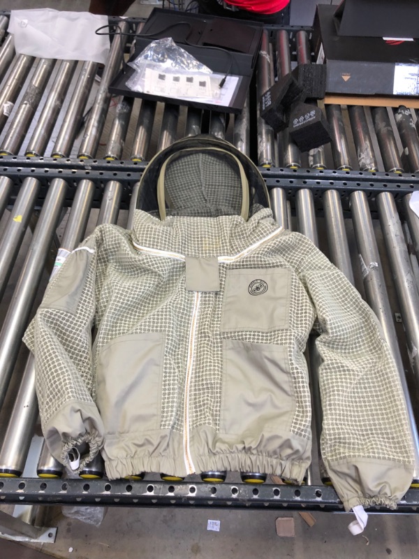 Photo 1 of Humble Bee 320 Aero Beekeeping Jacket with Round Veil sz M 
