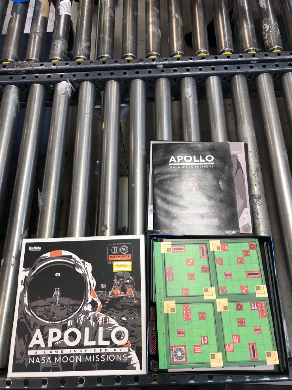 Photo 2 of Buffalo Games - Apollo Games (NASA)
