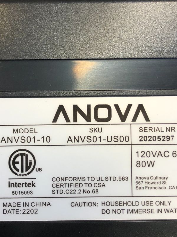 Photo 6 of Anova Culinary ANVS01-US00 Anova Precision Vacuum Sealer, Includes 10 Precut Bags, 