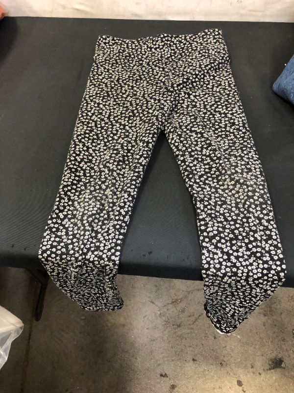 Photo 2 of Girls' Printed Leggings - art class M

