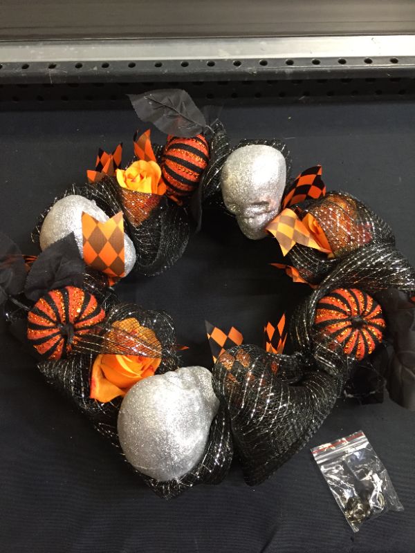 Photo 1 of HALLOWEEN WREATH 