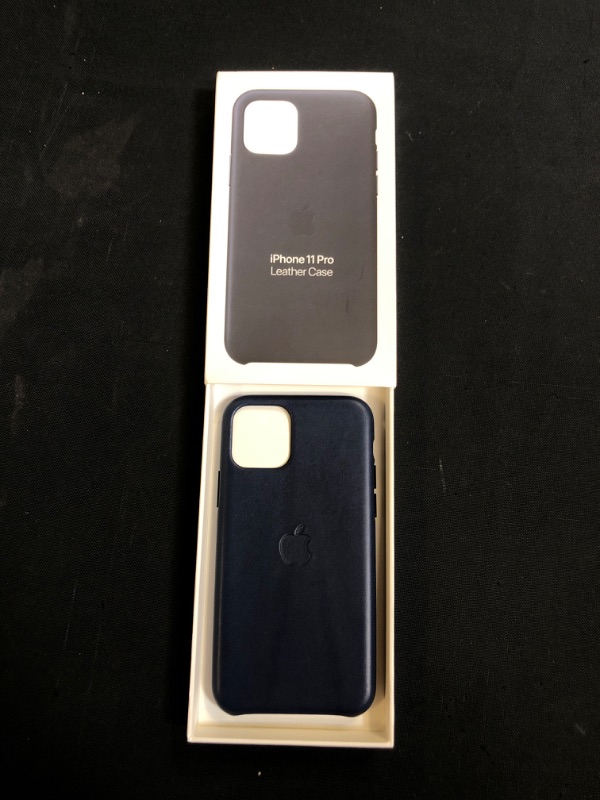 Photo 2 of Apple iPhone 11 Pro Leather Case - Midnight Blue
