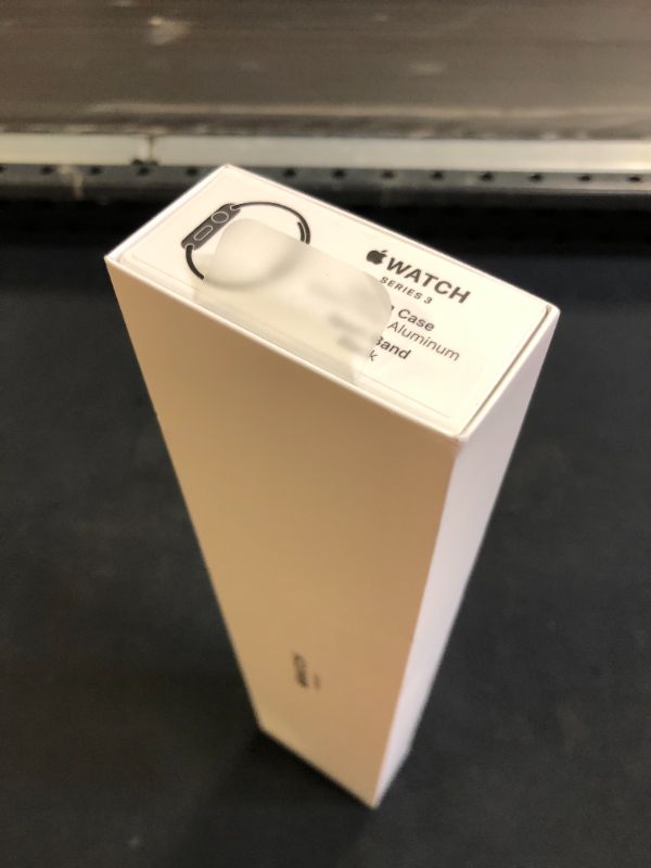 Photo 5 of Apple Watch Series 3 38mm Smartwatch Small in Gray
