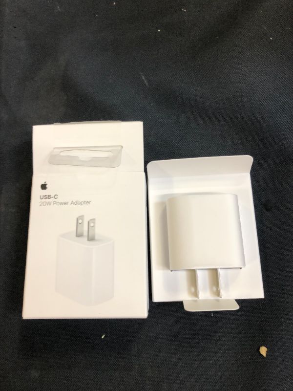 Photo 2 of Apple 20W USB-C Power Adapter
