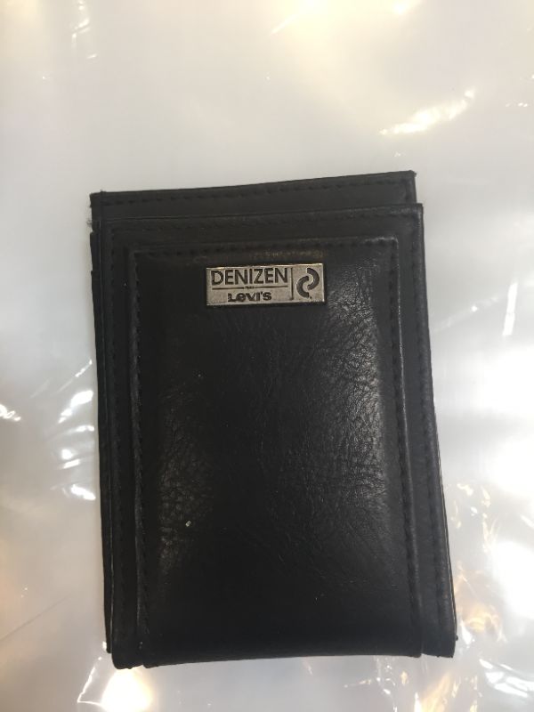 Photo 3 of DENIZEN® from Levi's® Men's Front-Pocket RFID Wallet - Black One Size

