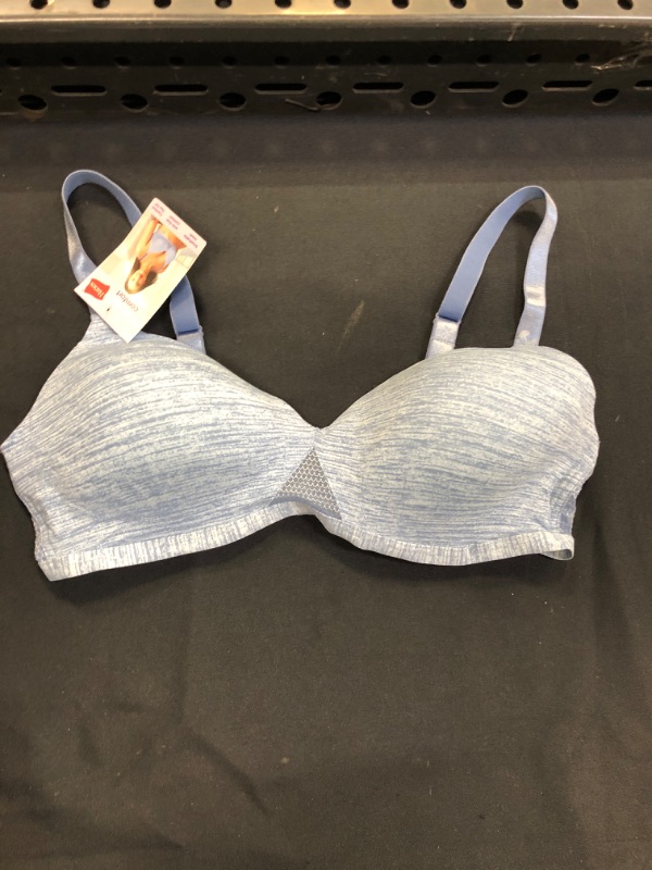 Photo 1 of Hanes Women's Oh So Light Comfort Wireless Bra G521
large 