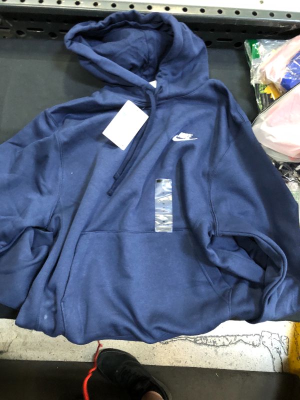 Photo 2 of Nike Men's Pull Over Hoodie
medium 