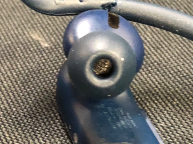 Photo 7 of Powerbeats Pro Wireless Earphones - Apple H1 Headphone Chip, Class 1 Bluetooth, 9 Hours of Listening Time, Sweat Resistant Earbuds, Built-in Microphone - Navy [ has bite marks on 1 ear bud / both earbuds are dirty and need to be cleaned ] power works and 