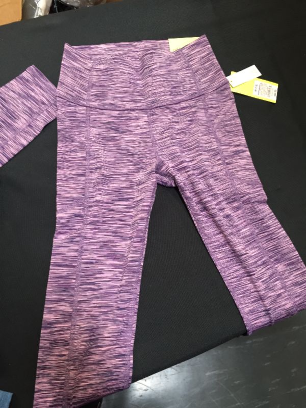 Photo 2 of Girls' Cozy Pocket Leggings - All in Motion Green medium 
