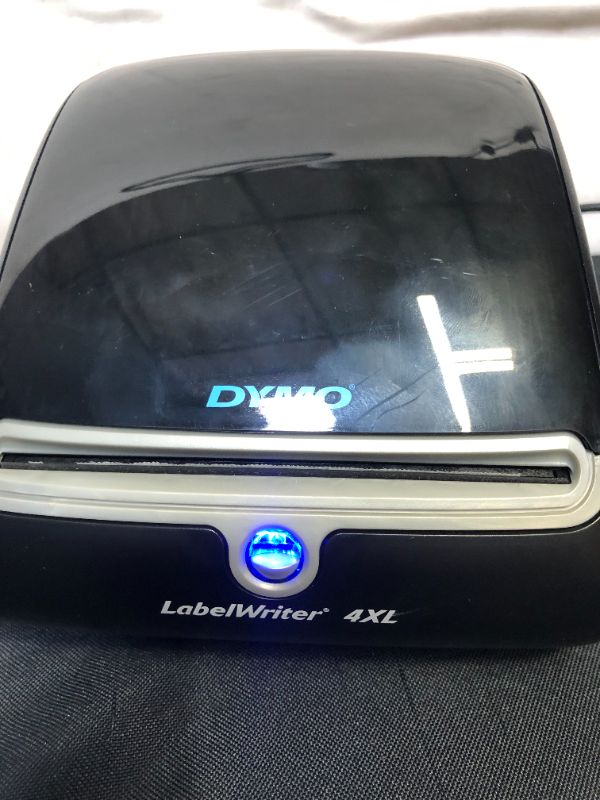 Photo 2 of  Dymo LabelWriter 4XL, 4" Labels, 53 Labels/Minute, 7w x 7-3/10d x 5-3/10h --- powers on unble to fully test 