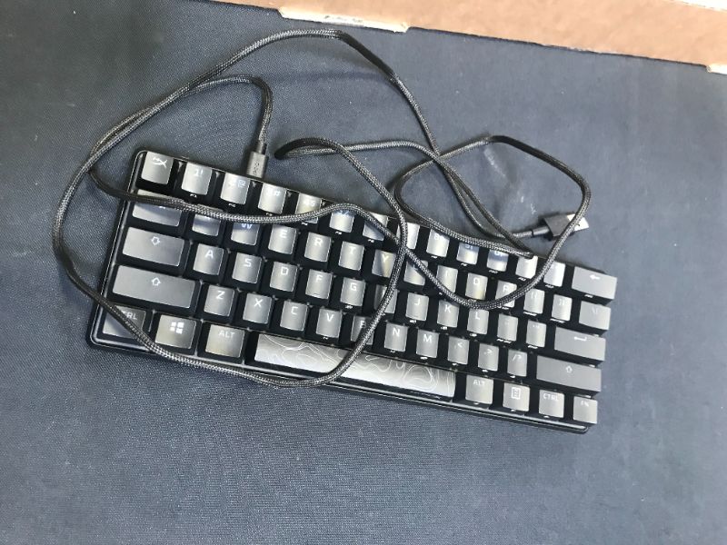 Photo 1 of hyperx keyboard 60% - red switches