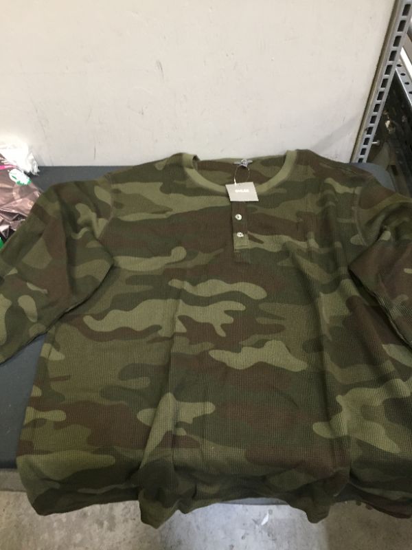 Photo 1 of men's long sleeve camo design shirt
size 2 XL