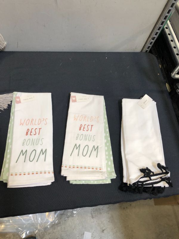 Photo 1 of 2 PC DISH TOWELS-----------(PACK OF 3)