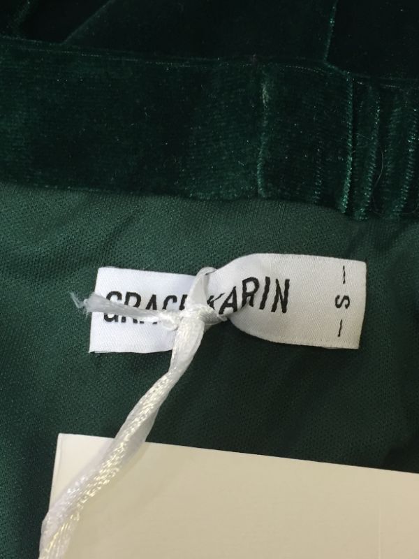 Photo 2 of GRACE KARIN OFF SHOULDERS GREEN EMERALD VELVET DRESS
SIZE SMALL