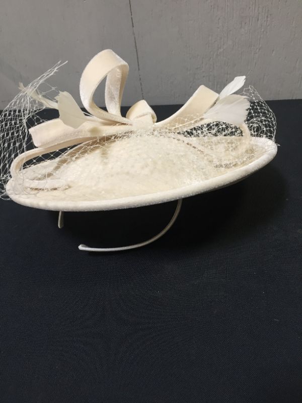 Photo 1 of WOMEN FASCINATOR HEADBANDS WHITE