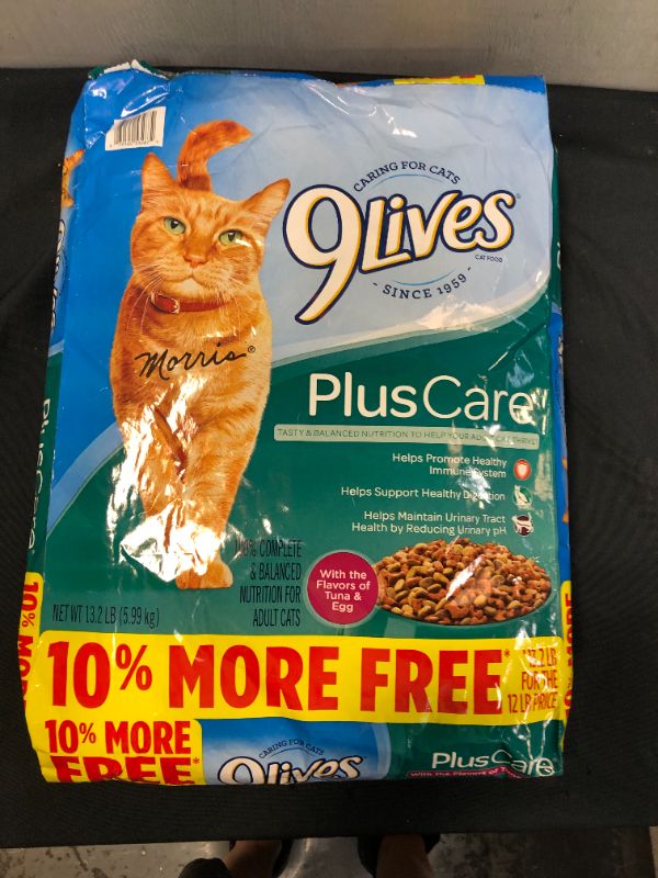 Photo 1 of 9Lives Plus Care Dry Cat Food, 13.3 Lb
best by 5 28 2022