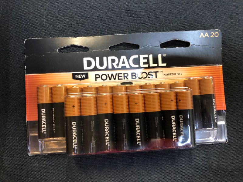 Photo 2 of Duracell - CopperTop AA Alkaline Batteries - Long Lasting, All-Purpose Double A battery for Household and Business - 20 Count

