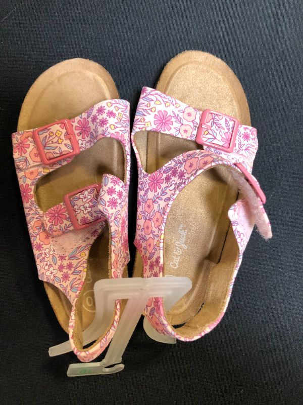 Photo 1 of girls shoes sandals color pink size 10