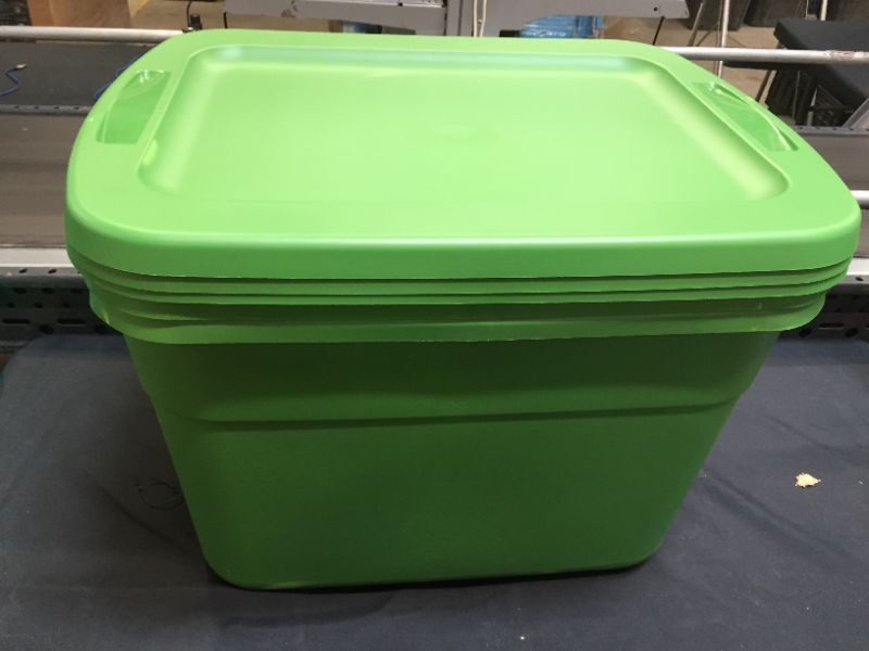 Photo 1 of 3 pcs Plastic containers 