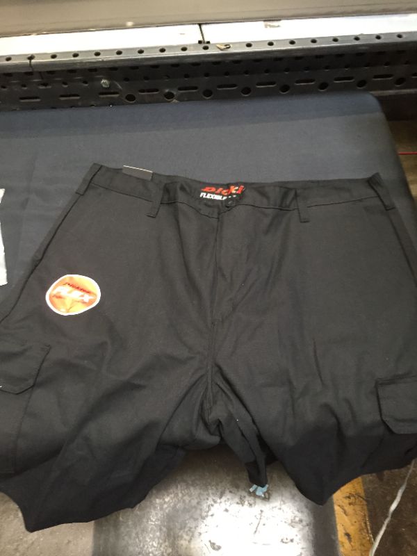 Photo 1 of Dickies flex cargo shorts relaxed fit 11" 