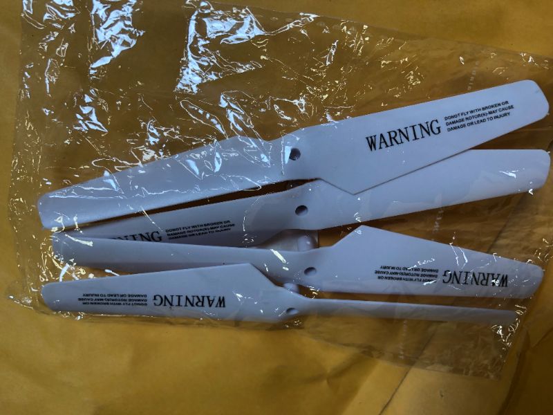 Photo 1 of 6 inches helicopter blades toy white over 100 pieces