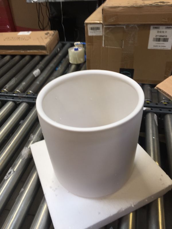 Photo 1 of flower pot 9" deep x 9" wide 