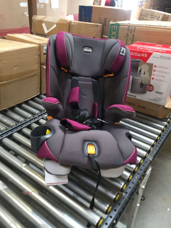 Photo 4 of Chicco MyFit Harness + Booster Car Seat, Gardenia
