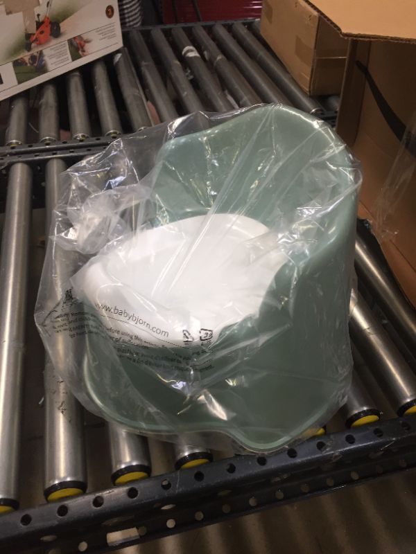 Photo 1 of BABYBJÖRN
POTTY CHAIR
