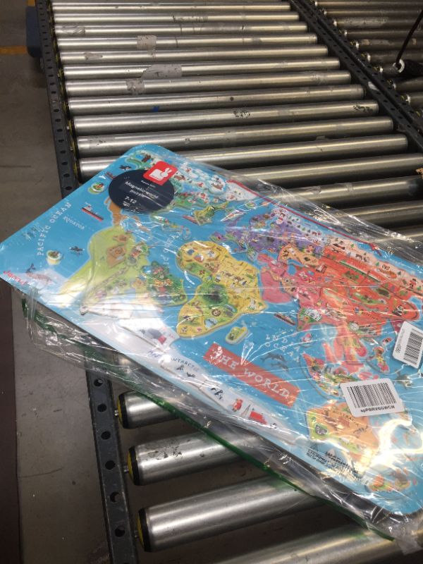 Photo 1 of Janod Magnetic World Puzzle English Edition Multicolored J05504

