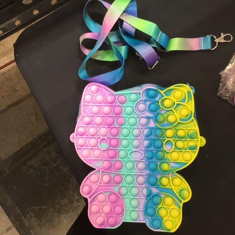 Photo 1 of Pop it Purse Fidget POP IT Bag for Girls Pop it Bags pop it Fidget Purse Bags Toys for Girls Fidget Purse Cross Body Handbags Cute Purse Sensory Toys Rainbow pop Bag Hello Kitty
