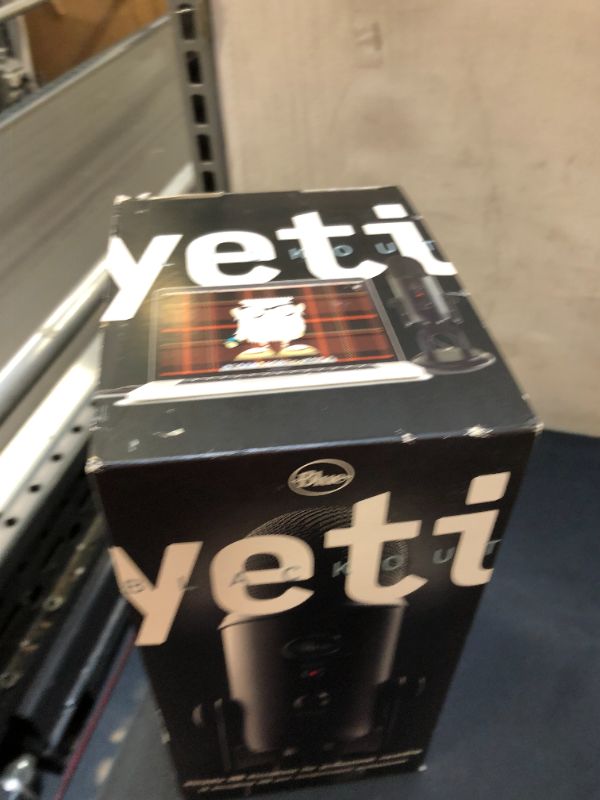 Photo 2 of Blue Microphones Yeti Microphone
