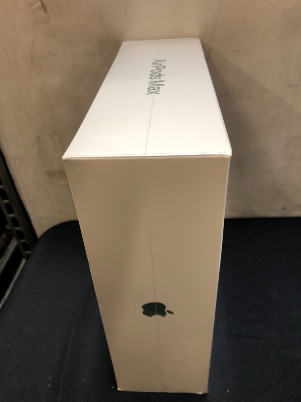 Photo 5 of Apple AirPods Max - Green - FACTORY SEALED 
