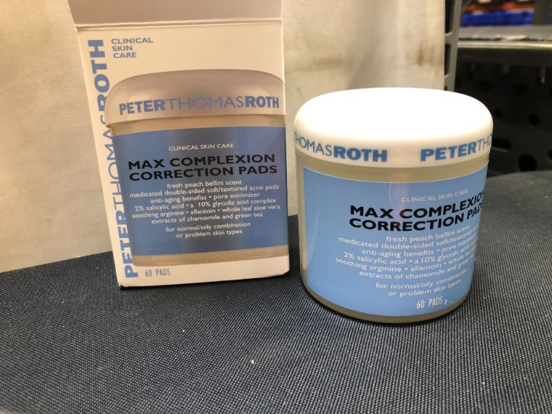Photo 2 of  Peter Thomas Roth | Max Complexion Correction Pads

