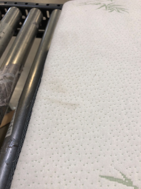 Photo 3 of  Memory Foam Tri-fold Mattress 3.5in x 72x 24 in ---dirty 