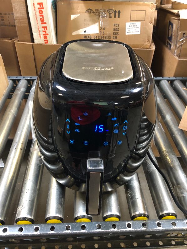 Photo 2 of 8-in-1 5.8 Qt. Black Electric Air Fryer with Recipe Book