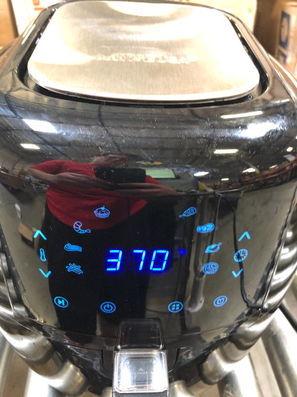 Photo 5 of 8-in-1 5.8 Qt. Black Electric Air Fryer with Recipe Book