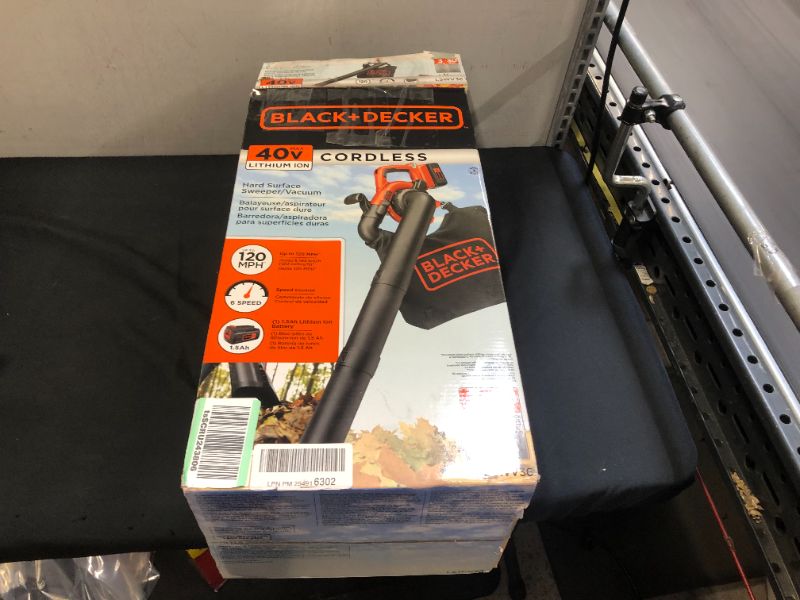 Photo 7 of BLACK+DECKER 40V MAX Blower/Vacuum with Extra Battery, 2.0-Ah (LSWV36 & LBX2040)
