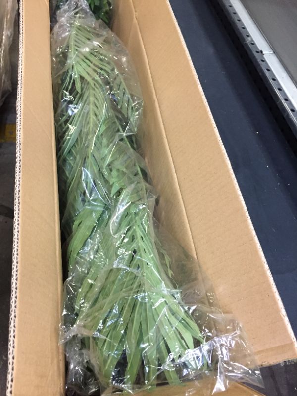 Photo 1 of FOPAMTRI ARTIFICIAL PLANTS MAJESTY PALM 51 INCH TALL