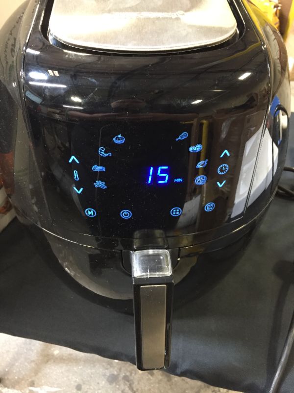 Photo 4 of 8-in-1 5.8 Qt. Black Electric Air Fryer (MINOR USAGE AND FOOD STAINS ON ITEM)