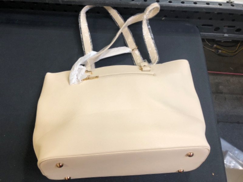 Photo 2 of PURSE OFF WHITE