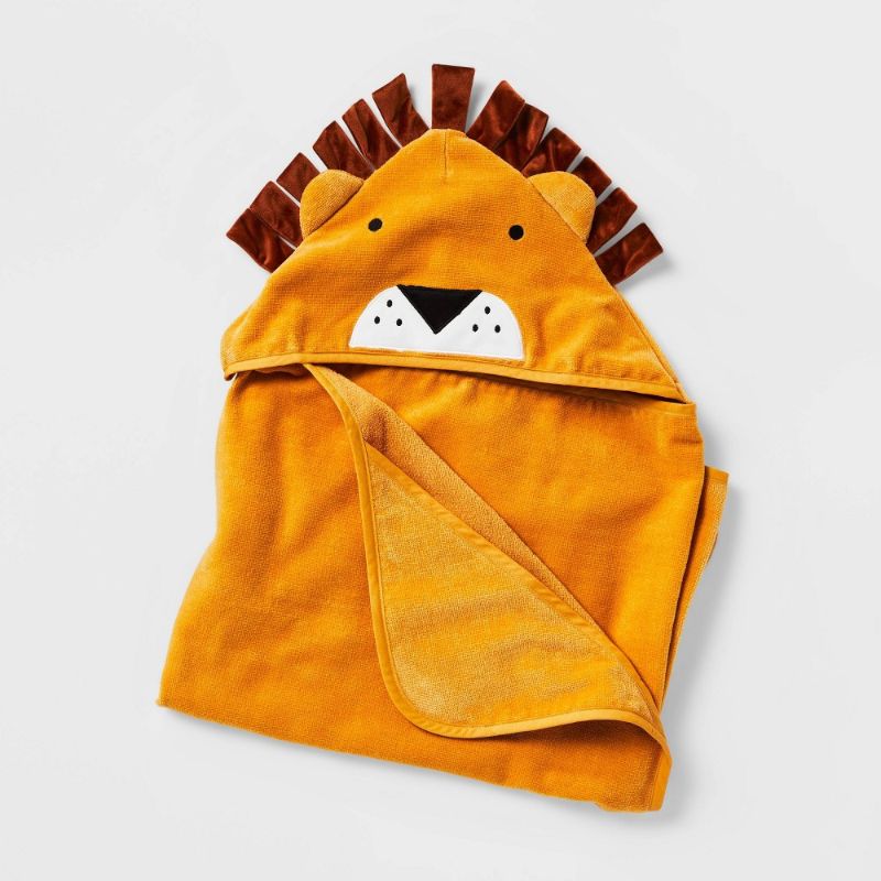 Photo 1 of 25"x50" Lion Hooded Towel - Pillowfort™
