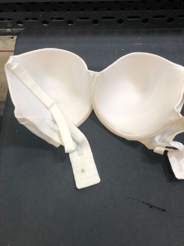 Photo 2 of FRUIT OF THE LOOM WOMENS BRA---SIZE 38DDD---ITEM IS DIRTY---