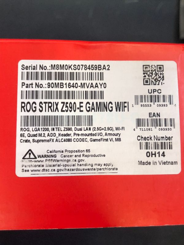 Photo 1 of ROG Strix Z590-E Gaming WiFi 6E LGA 1200(Intel® 11th/10th Gen) ATX Gaming Motherboard (PCIe 4.0, 14+2 Power Stages, DDR4 5333+, Dual Intel® 2.5 Gb LAN,Thunderbolt 4, 4xM.2/NVMe SSD and Aura RGB)---CPU PINS ARE BENT---
