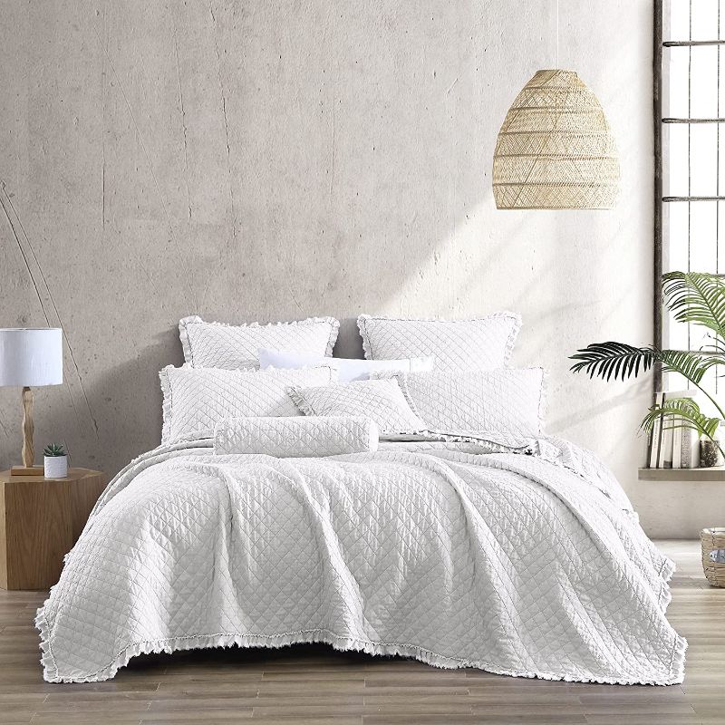 Photo 1 of Brielle Home Ravi Stone Washed Quilt and Sham Set Solid Diamond Stitched Boho Modern Quilt Bedding Set, King, White
