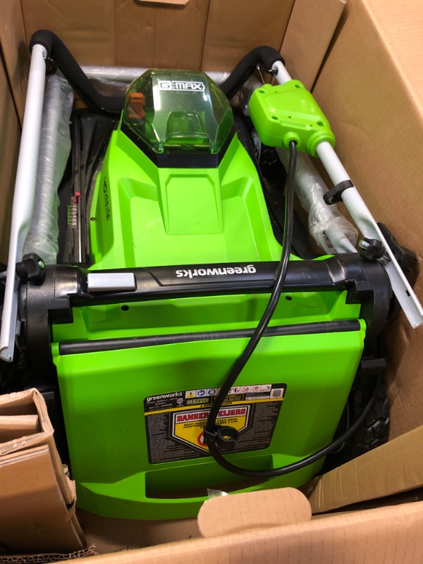 Photo 2 of Greenworks 40V 17" (2-in-1) Push Lawn Mower, 4.0Ah Battery and Charger Included & 40V 4.0Ah Battery