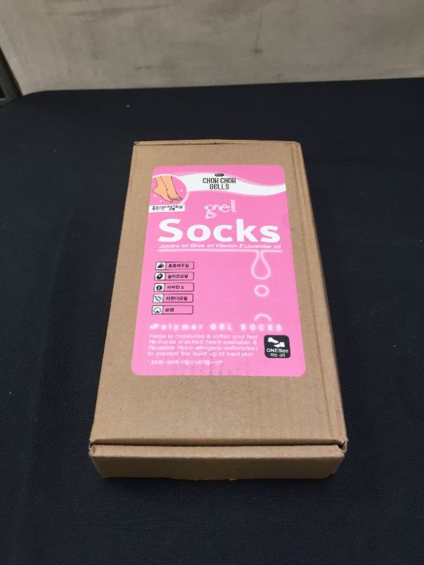 Photo 2 of Gel Socks, Moisturizing Socks, Soft Moisturizing Gel Socks, Gel Spa Socks for Repairing and Softening Dry Cracked Feet Skins, Gel Lining Infused with Essential Oils and Vitamins (Black&Gray)
