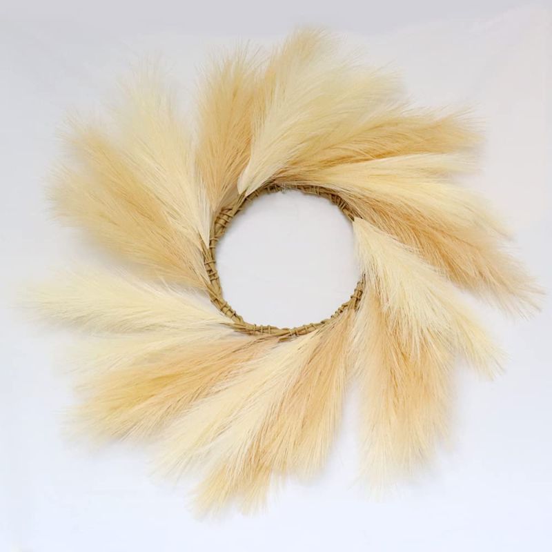 Photo 1 of 20” Fake Pampas Grass Wreath, Faux Christmas Wreath for Farmhouse Indoor Outdoor Festival Home Decor Beige
